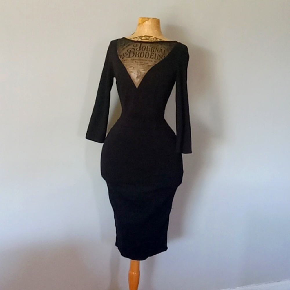 Pinup couture long sleeved black knee lengthwiggle dress V mesh front size S